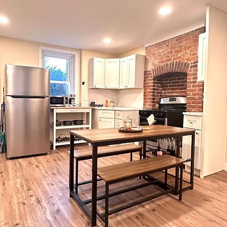 Classical Isbills Row House Close To Nyc Bayonne Exterior photo