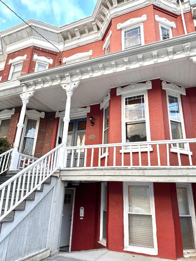Classical Isbills Row House Close To Nyc Bayonne