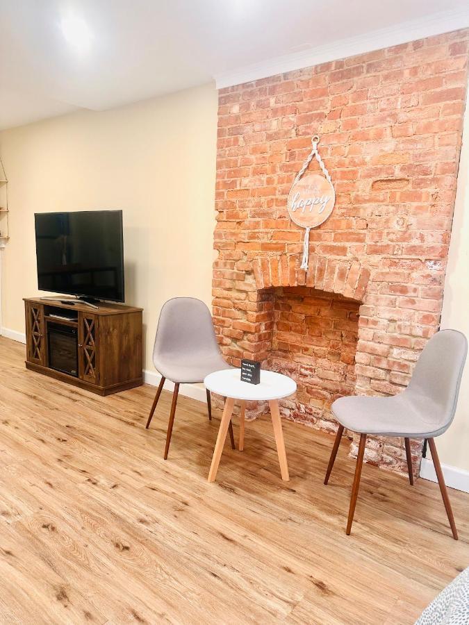 Classical Isbills Row House Close To Nyc Apartment *